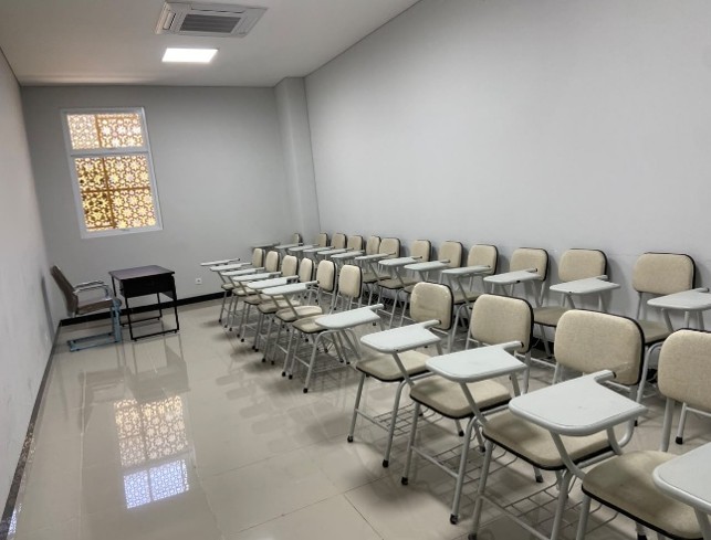 Ruang Kelas ARI. A. 304
